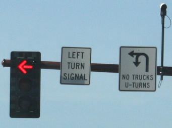 no left turn sign